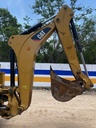 Retroexcavadora Caterpillar 426F2 2022