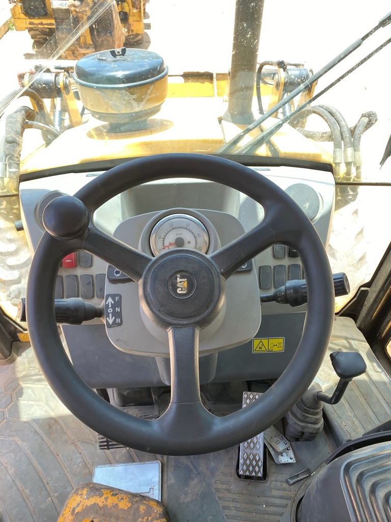 Retroexcavadora Caterpillar 426F2 2022