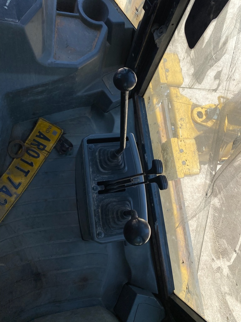 Retroexcavadora Caterpillar 426F2 2022