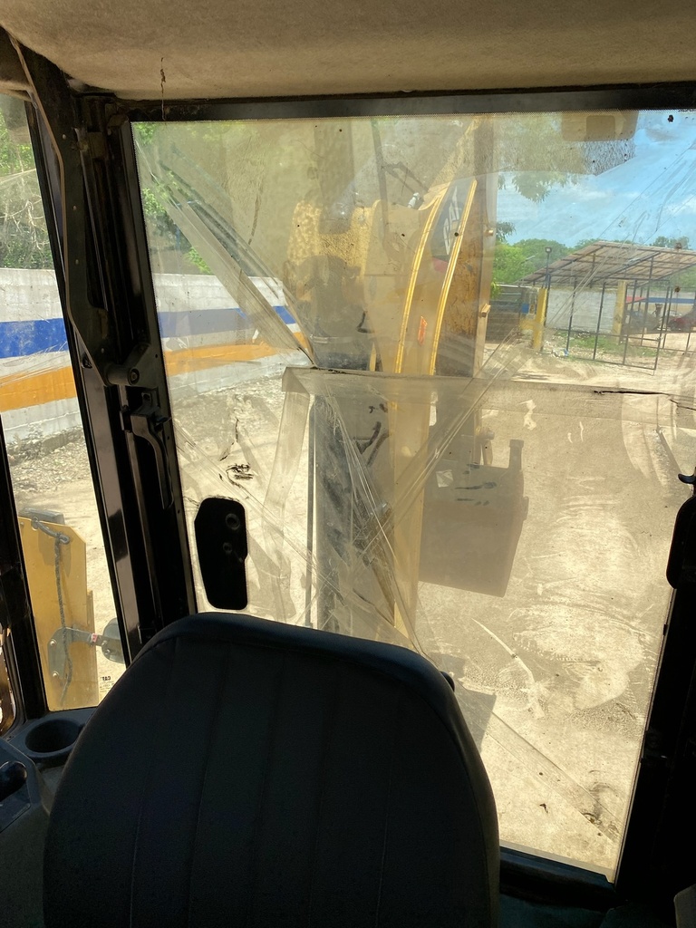 Retroexcavadora Caterpillar 426F2 2022