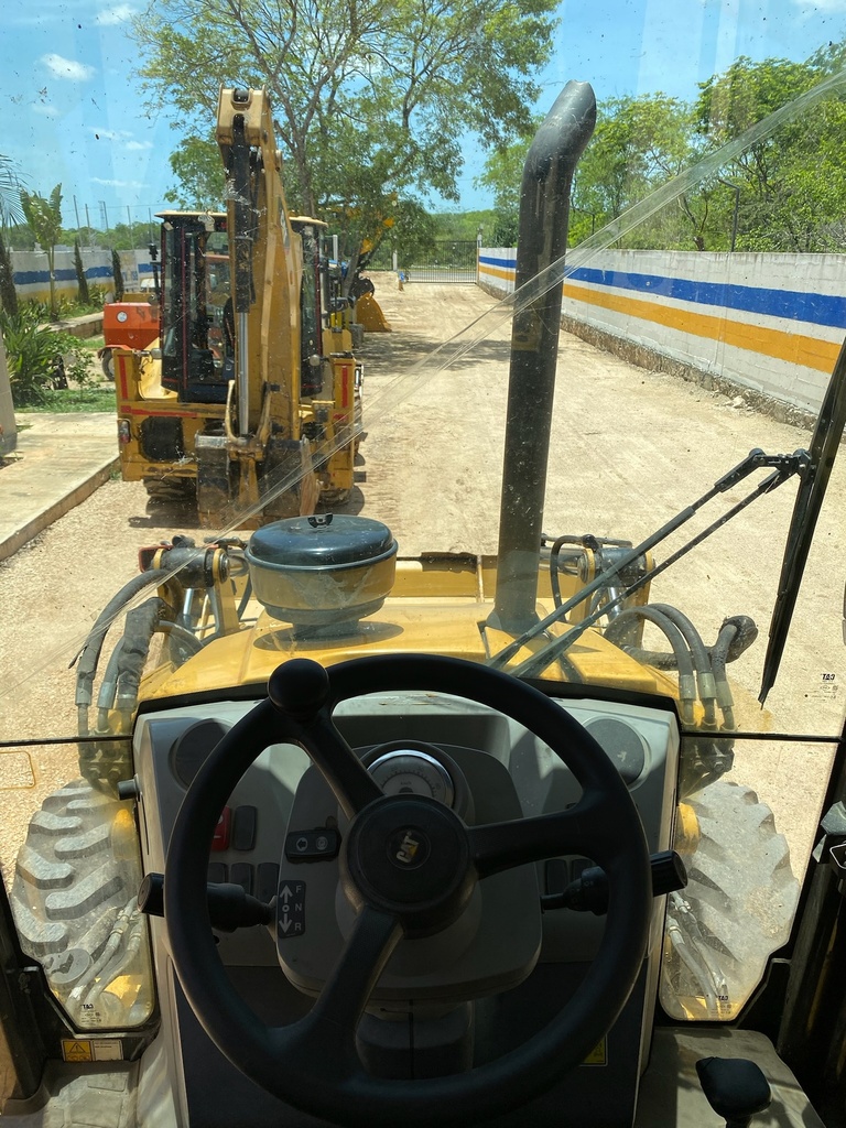 Retroexcavadora Caterpillar 426F2 2022