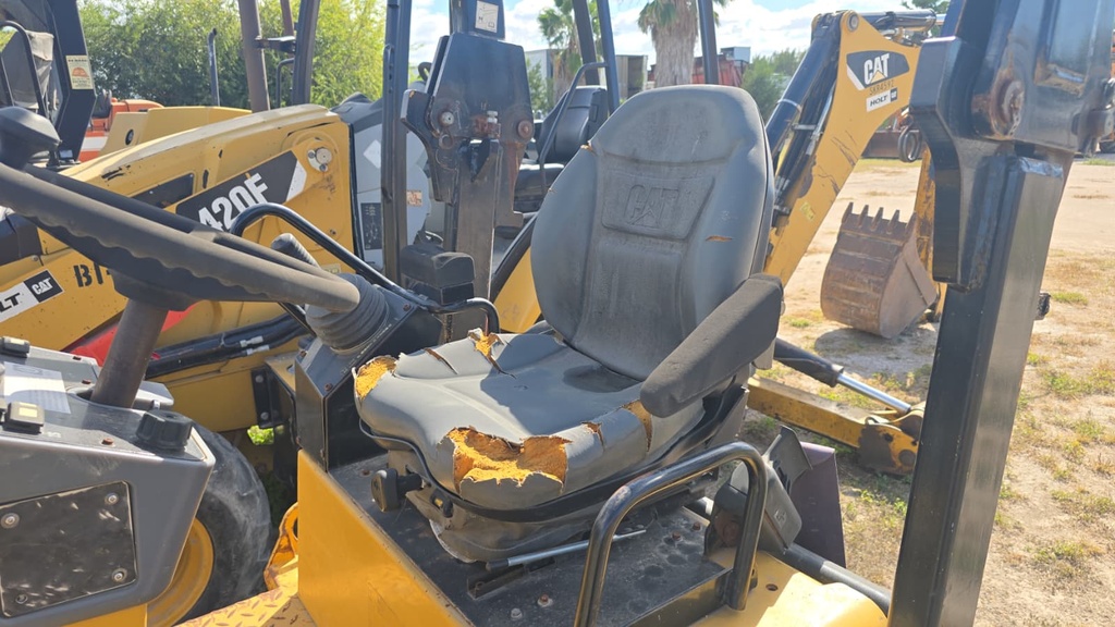 Compactador Caterpillar CB24 2011 | Double Drum Roller