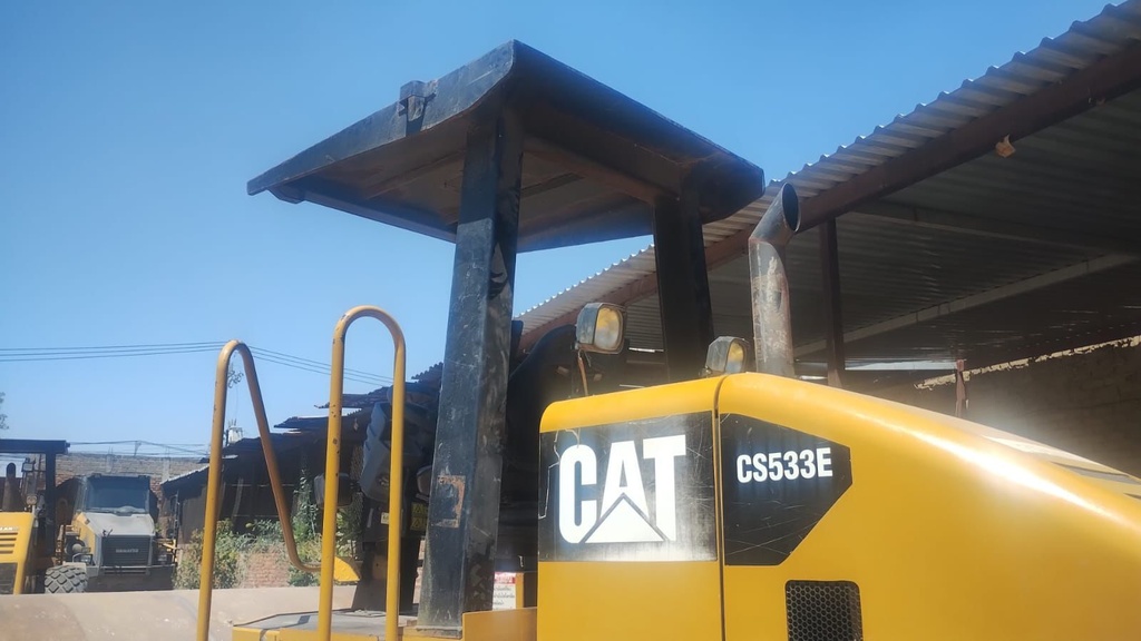 Compactador Caterpillar CS533E 2017 | Smooth Drum Compactor | Por Importar 