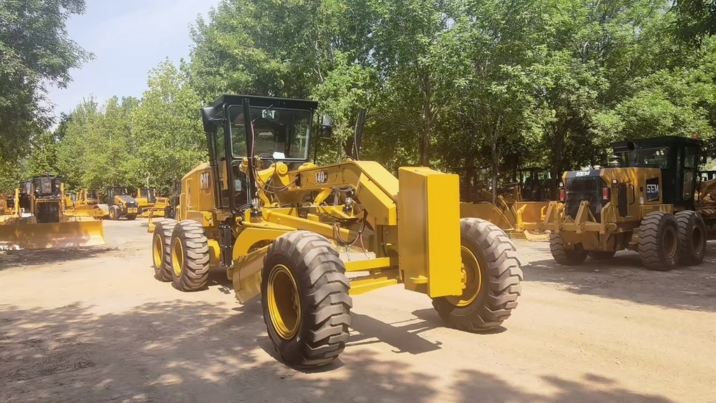 Motoniveladora Caterpillar 140 GC 2026