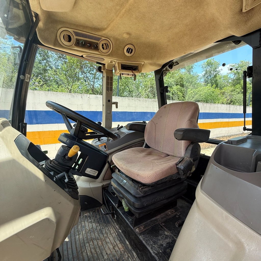 Tractor John Deere 6100D | Utility Tractor 