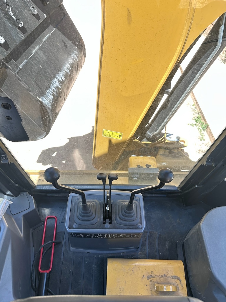 Retroexcavadora Caterpillar 424 2026 Nuevo 