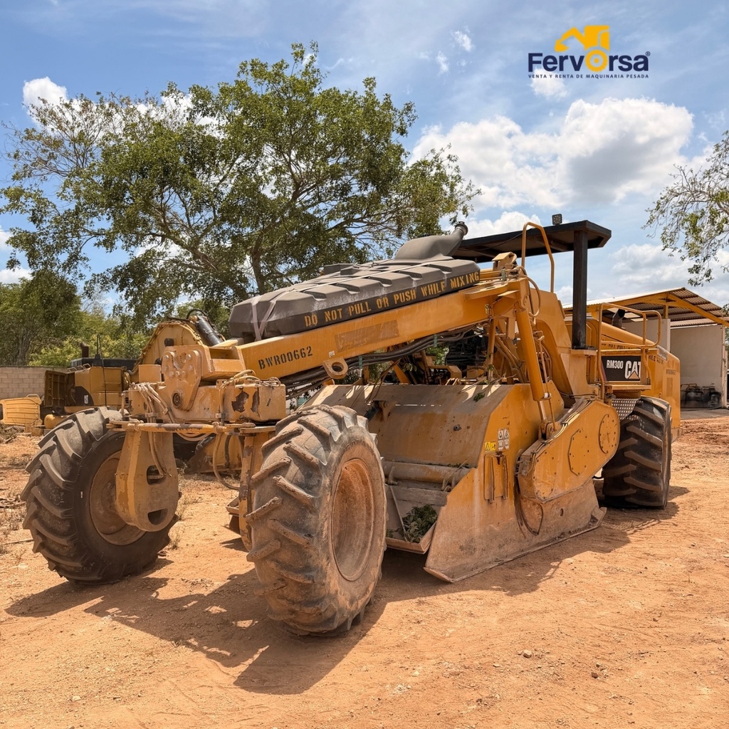 Recuperadora de asfalto Caterpillar RM300 2015