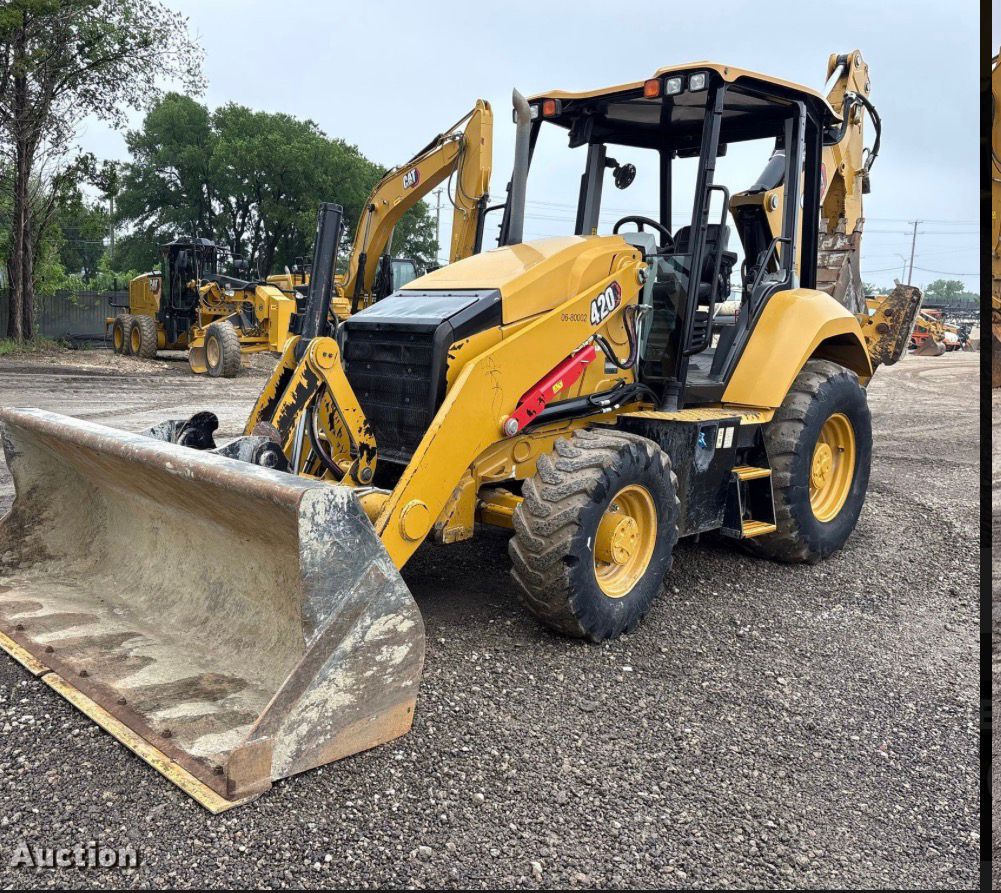 Retroexcavadora Caterpillar 420 2024 | Por Importar