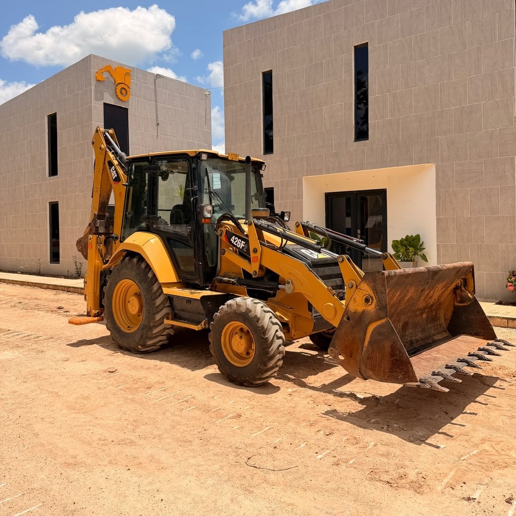 Retroexcavadora Caterpillar 426F2 2022 