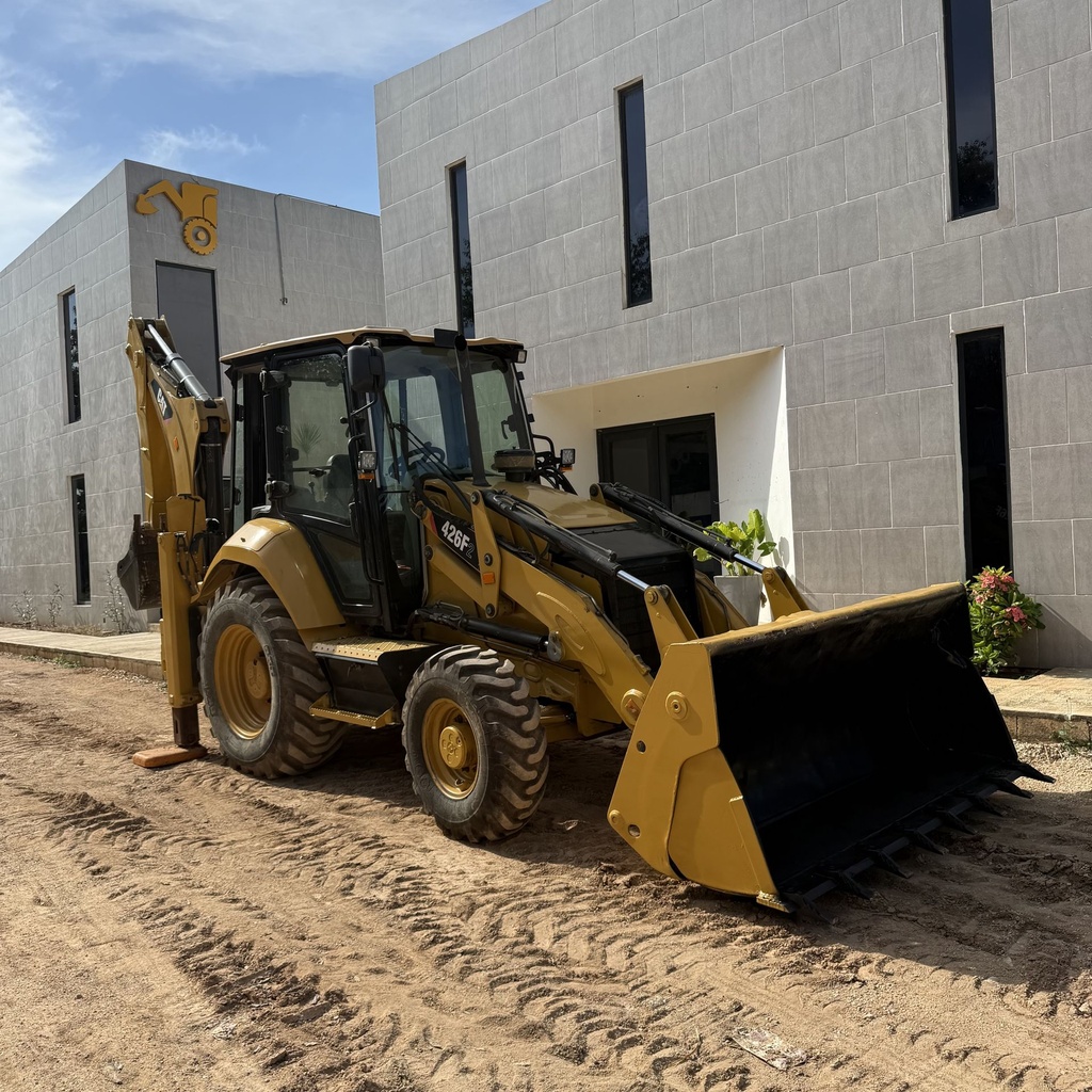 Retroexcavadora Caterpillar 426F2 