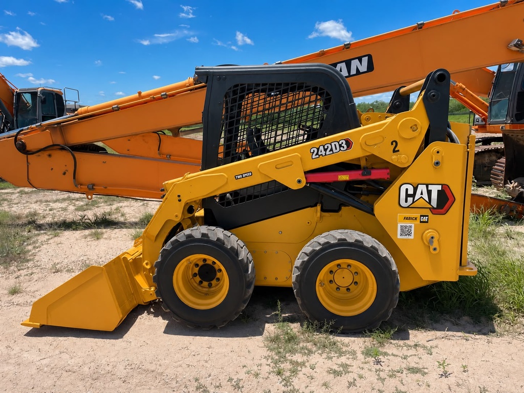 Minicargador Caterpillar 242D3 