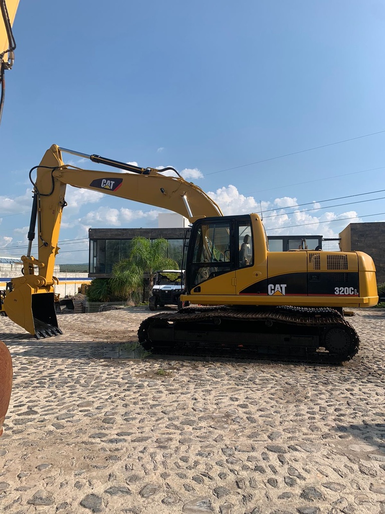 Excavadora 320CL