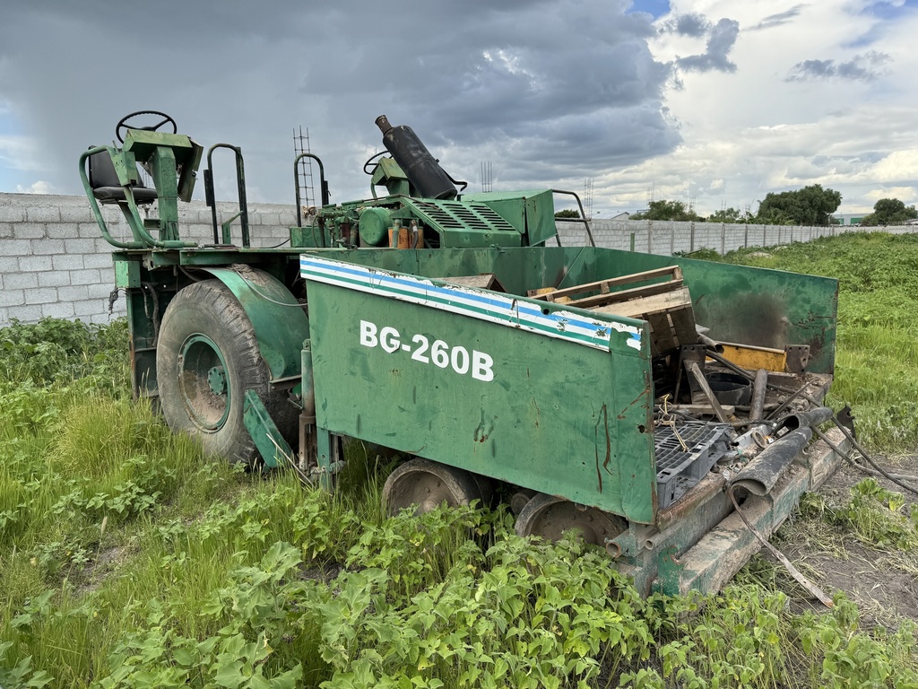 Pavimentadora Caterpillar BG-260B - Partes