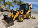 Retroexcavadora Caterpillar 420E 4x4