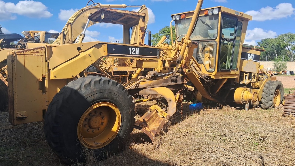Motoniveladora Caterpillar 12H - Partes