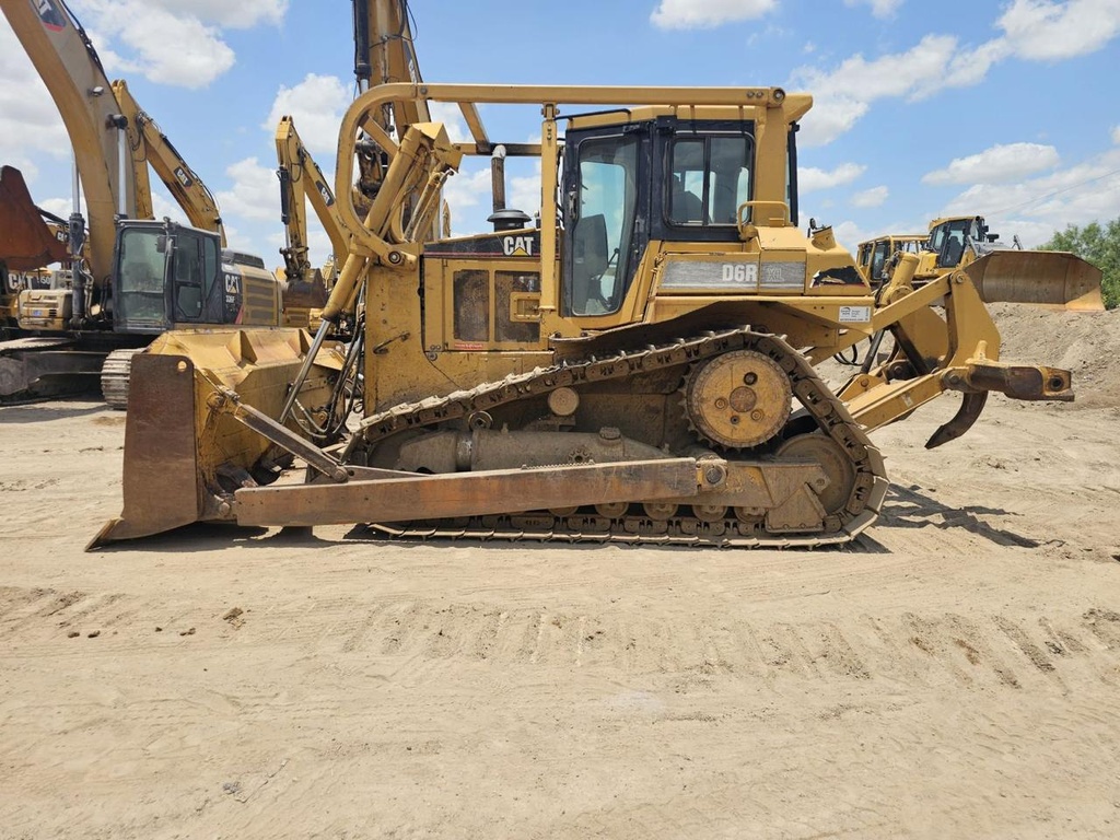 Tractor/Bulldozer D6R  