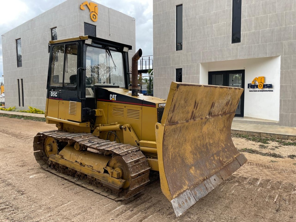 Tractor Bulldozer Caterpillar D5C 1999 | Pala Angle y Undercarriage 70% con 12,000 hrs