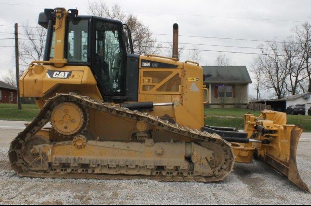 Tractor D6N LGP