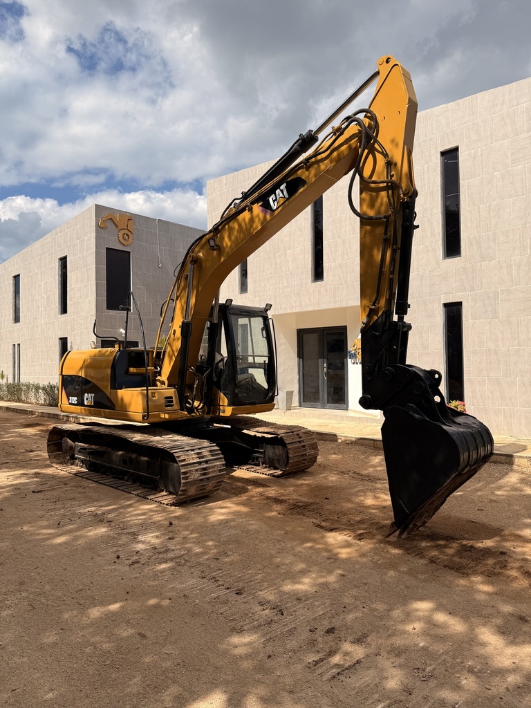 Excavadora Caterpillar 312CL | 13 Ton con Motor 90 HP y Cucharón 0.8 m³ 