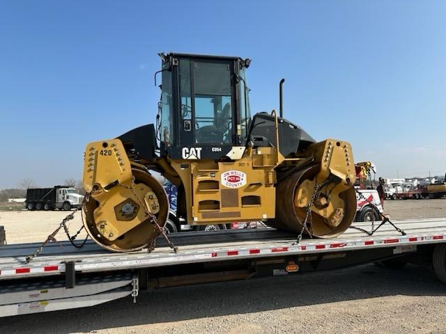 Vibrocompactador tándem CB54