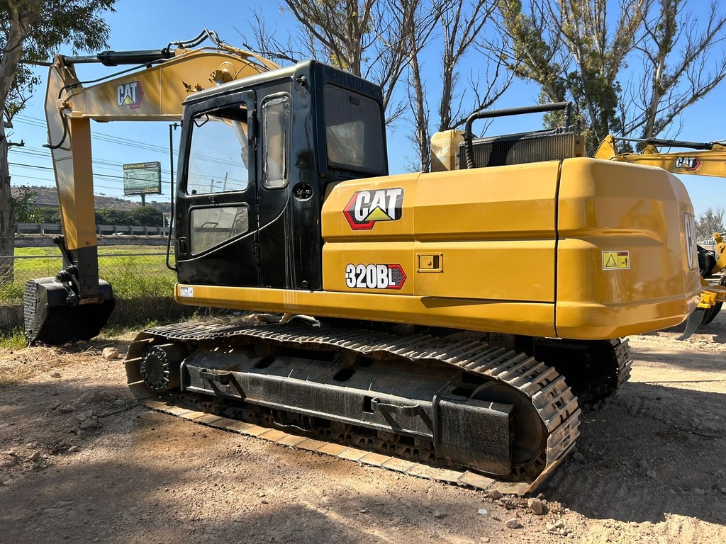 Excavadora Caterpillar 320B 2002 
