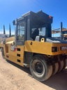 Compactador Neumático Caterpillar PF-300B | 99 HP con Sistema de Riego y 21 Ton Máx