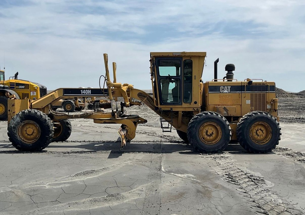 MOTONIVELADORA CATERPILLAR 140H 2001 | Por importar