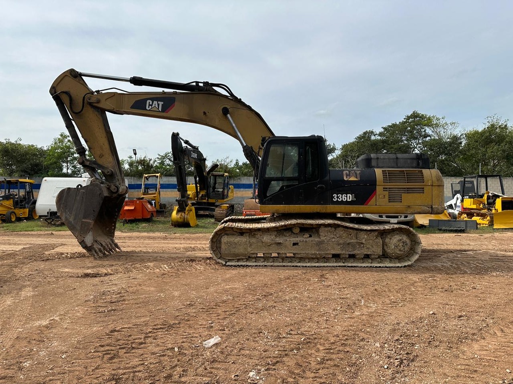 Excavadora Caterpillar 336DL 2010