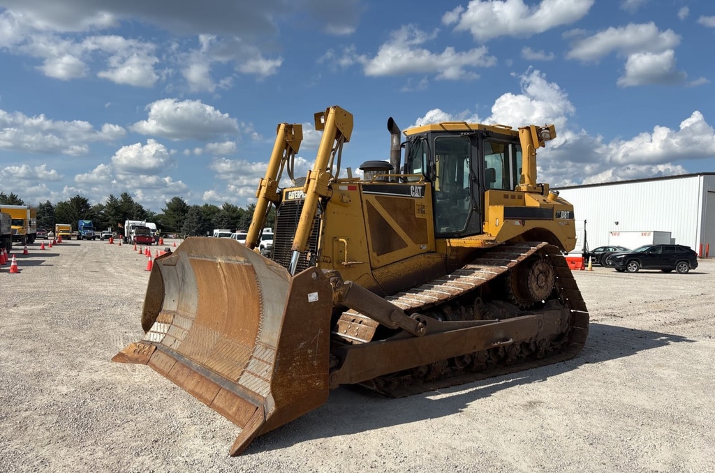 Tractor D8T
