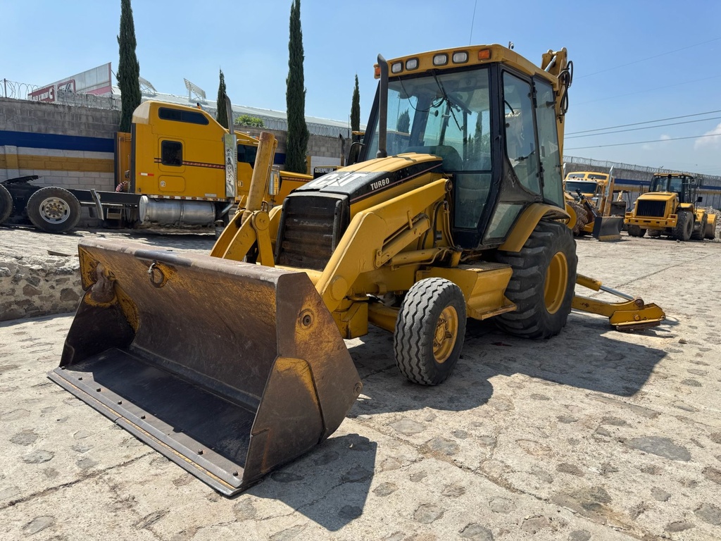 Retroexcavadora Caterpillar 416D 2006 | 1,600 hrs con Extensión y Kit Hidráulico