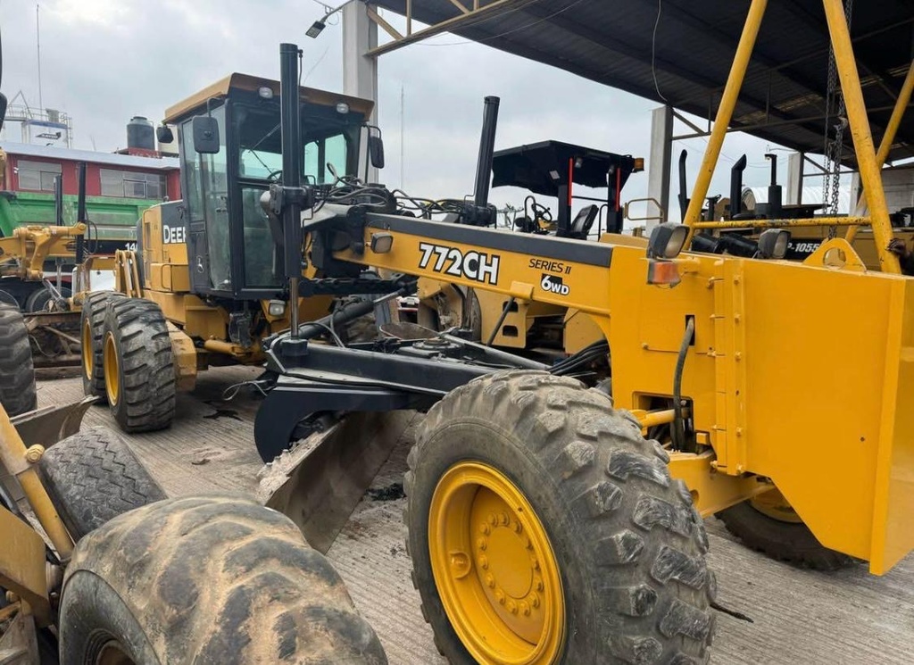 Motoconformadora John Deere 772CH 2004 | Motor Grader con Ripper y Cabina Cerrada