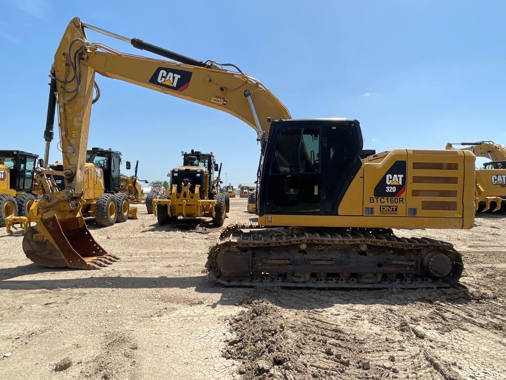 Excavadora Caterpillar 320 2018