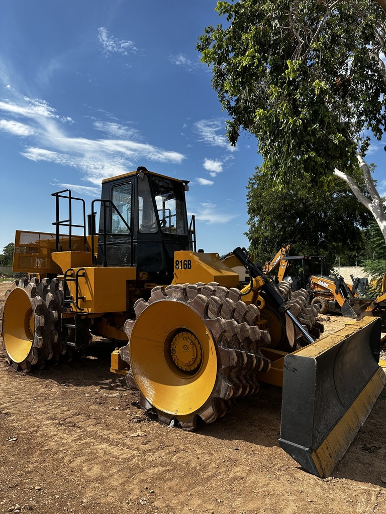 Compactador Pata de Cabra 816B 