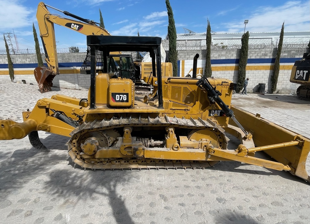 Tractor Bulldozer Caterpillar D7G 1988 | Ripper 3 Zancos y Cadenas Nuevas con 12,000 hrs 