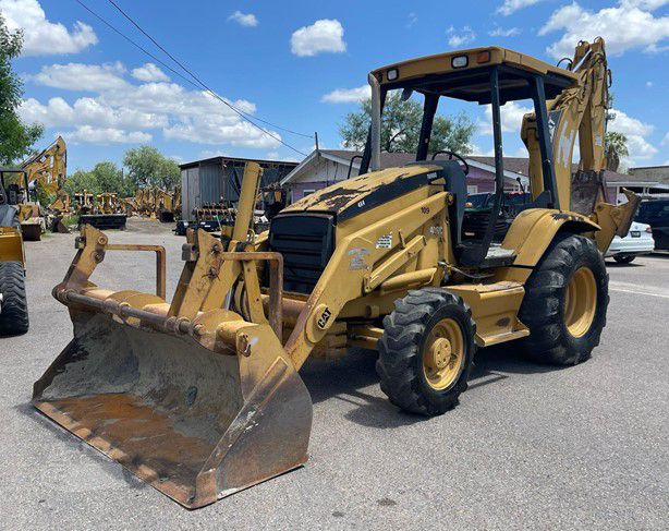 Retroexcavadora Caterpillar 416C 2000 | 4x4 con Transmisión Powershift 