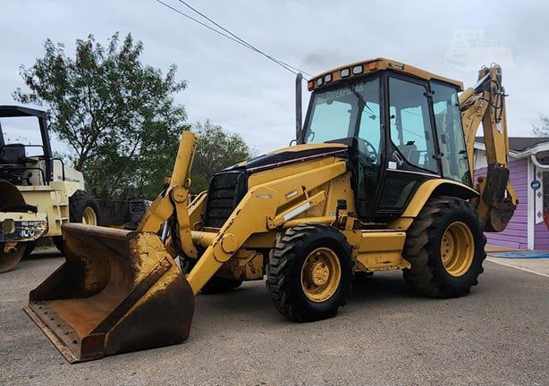 Retroexcavadora 420D 4x4 cab. Ext. 2010 