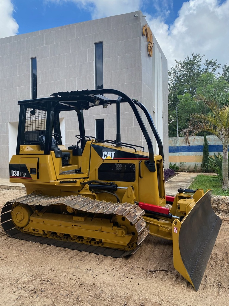 Tractor Bulldozer Caterpillar D3G LGP 2006 | Pala Angle y Undercarriage 70% con 10,000 hrs
