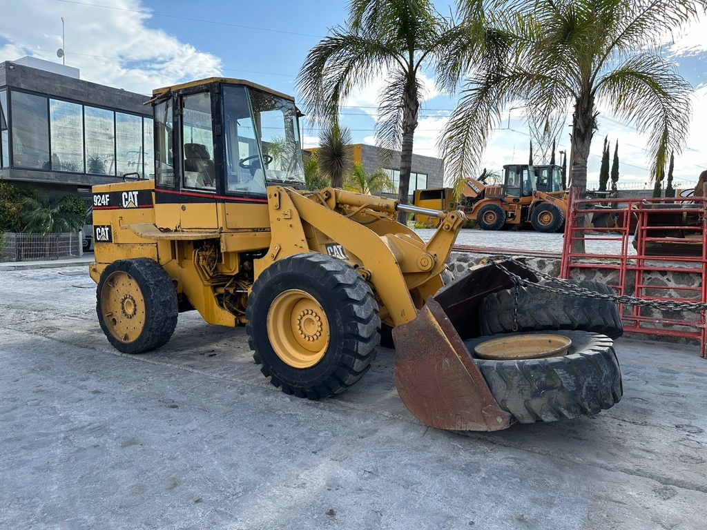Cargador Frontal Caterpillar 924F 1998