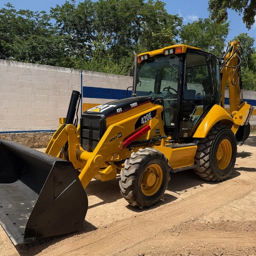 [3376] Retroexcavadora Caterpillar 420E 4x4 Kit Martillo Brazo Extensible 2010