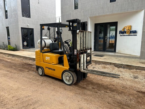 [9797]  Montacarga Caterpillar GC25 2006