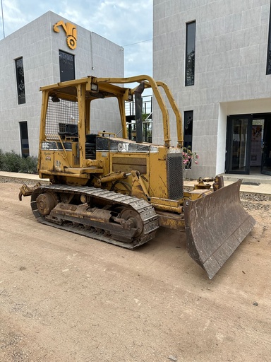 [0513] Tractor Bulldozer Caterpillar D3C XL Serie III 2004 | Ripper y Pala Angle con 4,000 hrs