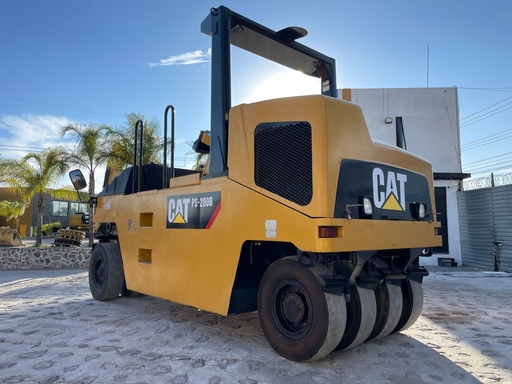 [0146] Compactador Neumático Caterpillar PS200B 2007