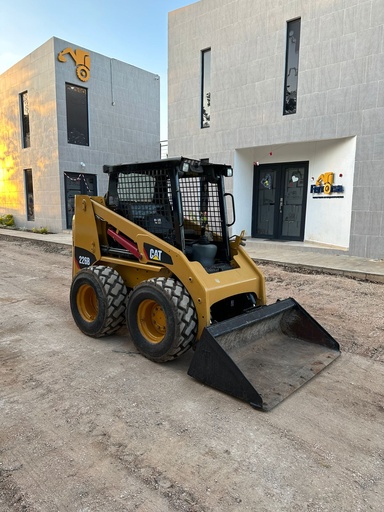 [3928] Minicargador Caterpillar 226B 2010