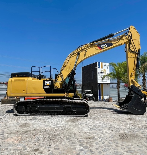 [0694] Excavadora 349E