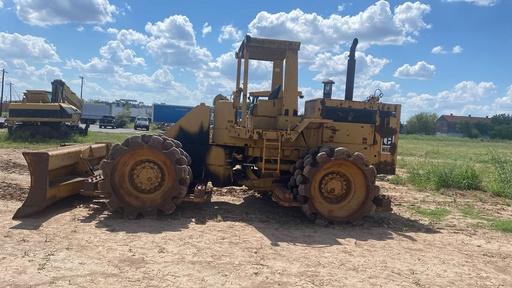 Compactador 815