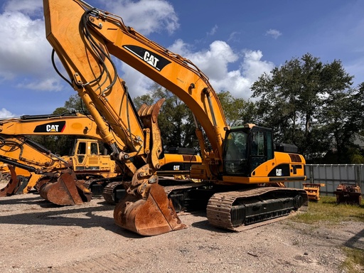 Excavadora 330DL