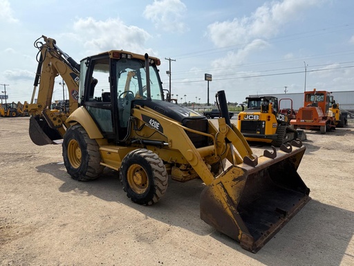 Retroexcavadora Caterpillar 420E 2012 | 4x4 con Brazo Extensible y 4,000 hrs 
