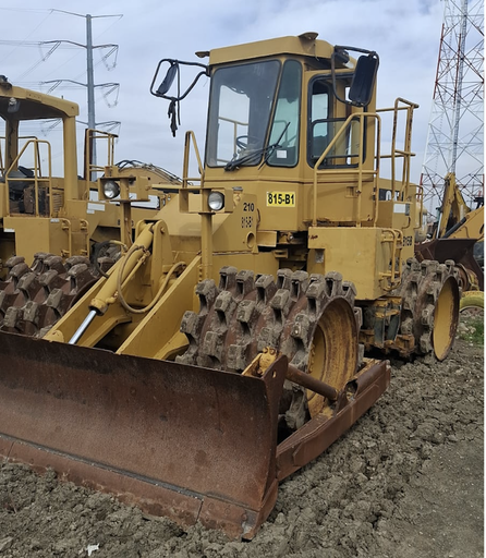 [0442] Compactador Caterpillar 815B | Compactador de Relleno Sanitario para Trabajo Pesado