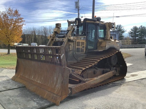 Tractor D6T