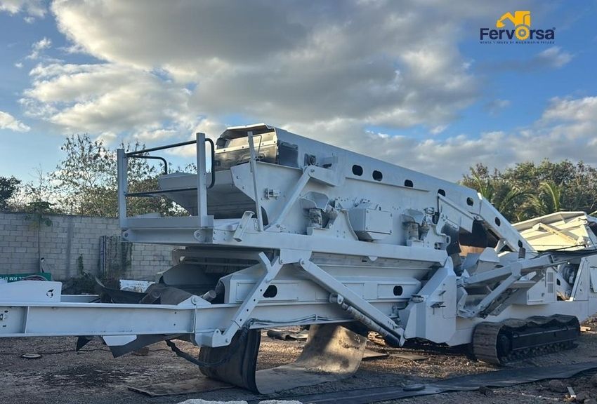 Criba Móvil Metso ST 325 | Fervorsa Maquinaria Pesada